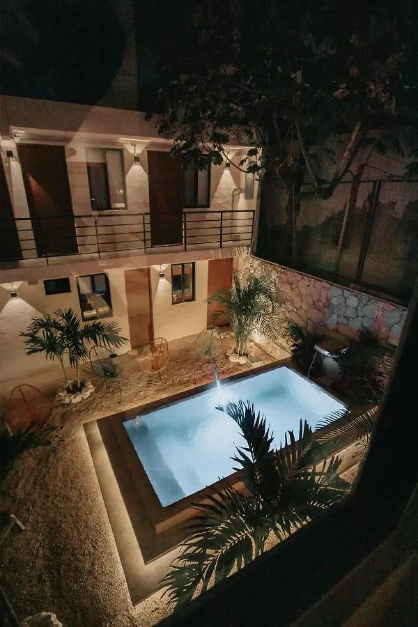 Khali Cancún 0*,